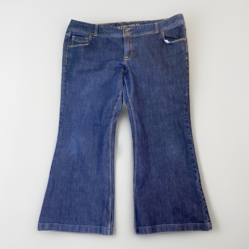 Land's End Women's Size 18 Petite Dark Wash Flare Leg Denim Jeans Stretch